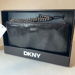 DKNY Bryant Park Boxed Wristlet / Clutch Black New with Tag NWT New in Box NIB